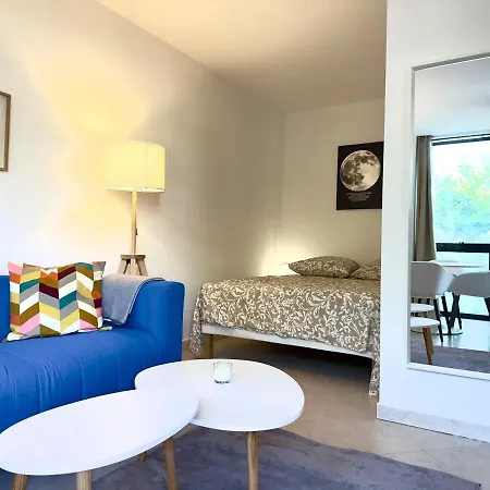 Spacious New And Terrace Lejlighed