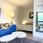 Spacious New And Terrace Lejlighed