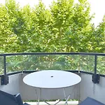 Spacious New And Terrace Lejlighed *