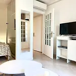 Lejlighed Spacious New And Terrace *