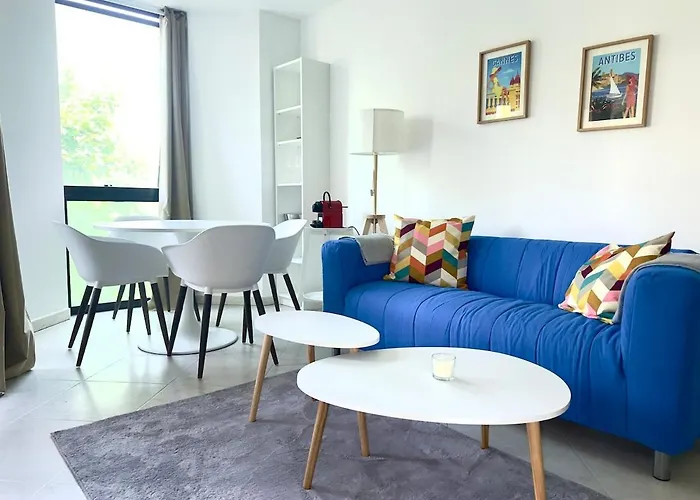 Daire Spacious New And Terrace